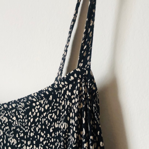 Old Navy Summer Printed Dress with adjustable straps & pockets . Black n Tan - Picture 2 of 7